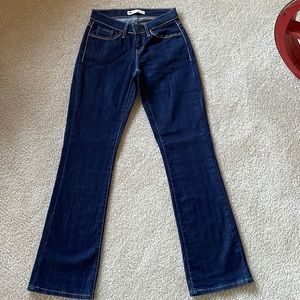 Levi’s womens size 2 curvy boot cut jeans.  Washed never worn
